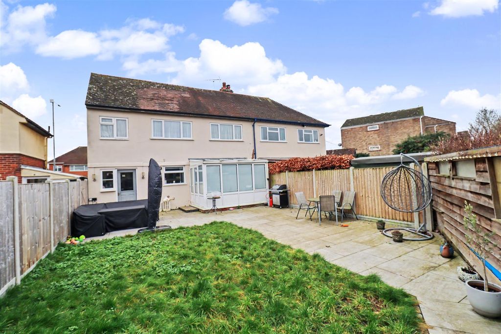 Additional image 16 of 4 bed semi-detached house for saleAetheric Road, Braintree CM7