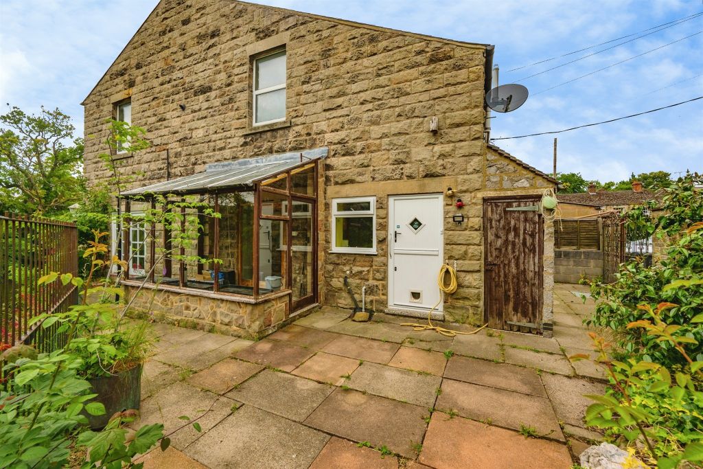 Property photo 1 of 25