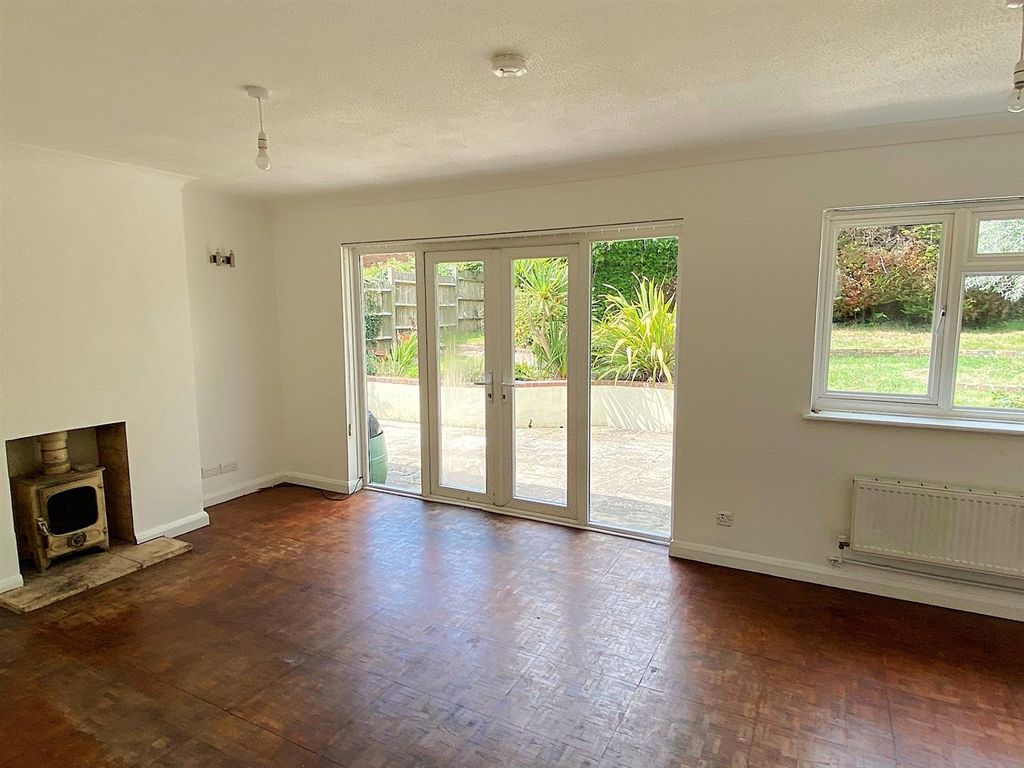 Property photo 3 of 15 1 Saltdean Way - Lounge2.Jpg