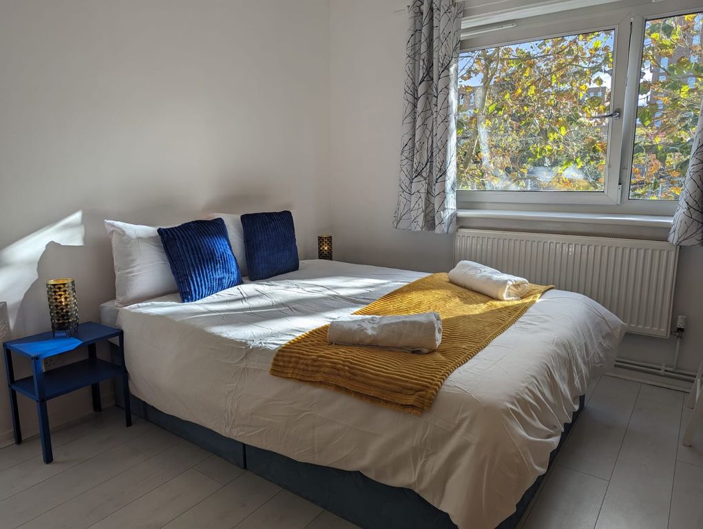 Property photo 1 of 11 3 Bedroom For Rent In Bow E3