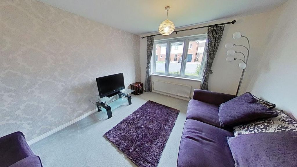 Property photo 2 of 16 Picture No. 04