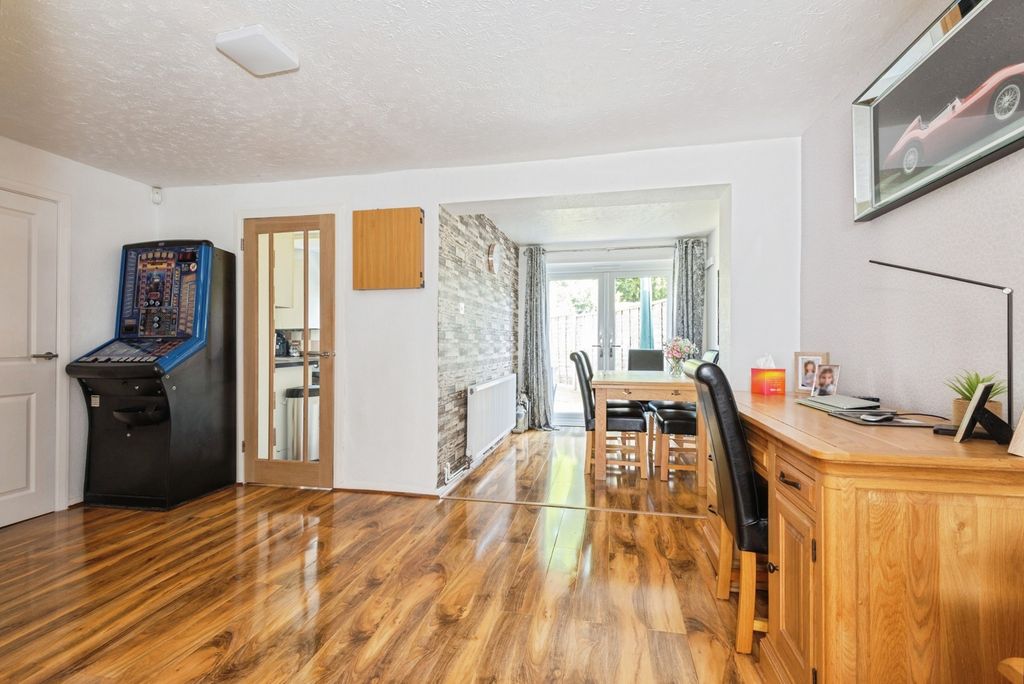 Property photo 1 of 17 Photo