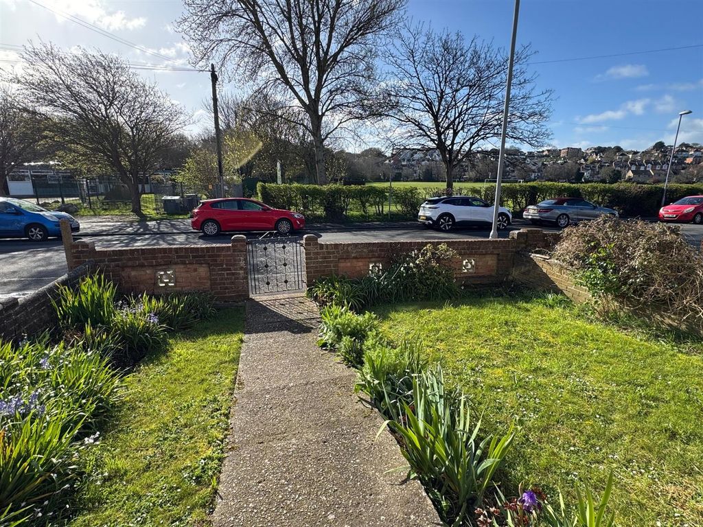 Property photo 2 of 14 Front Garden.Jpg