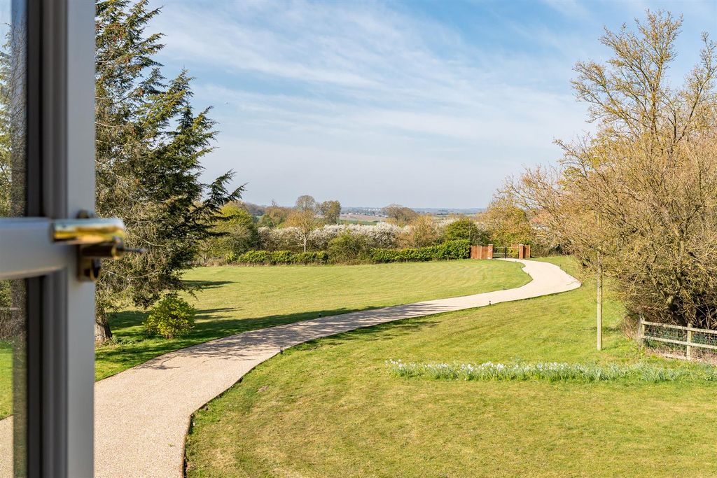 Property photo 2 of 26 External.Jpg