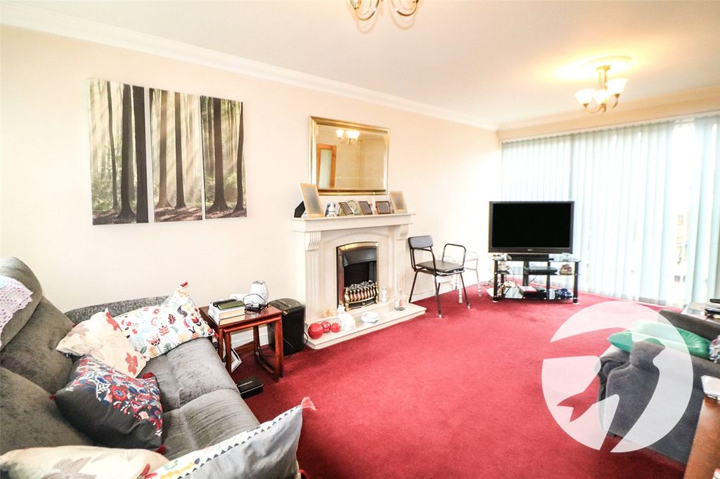 Property photo 2 of 13 Picture No. 11