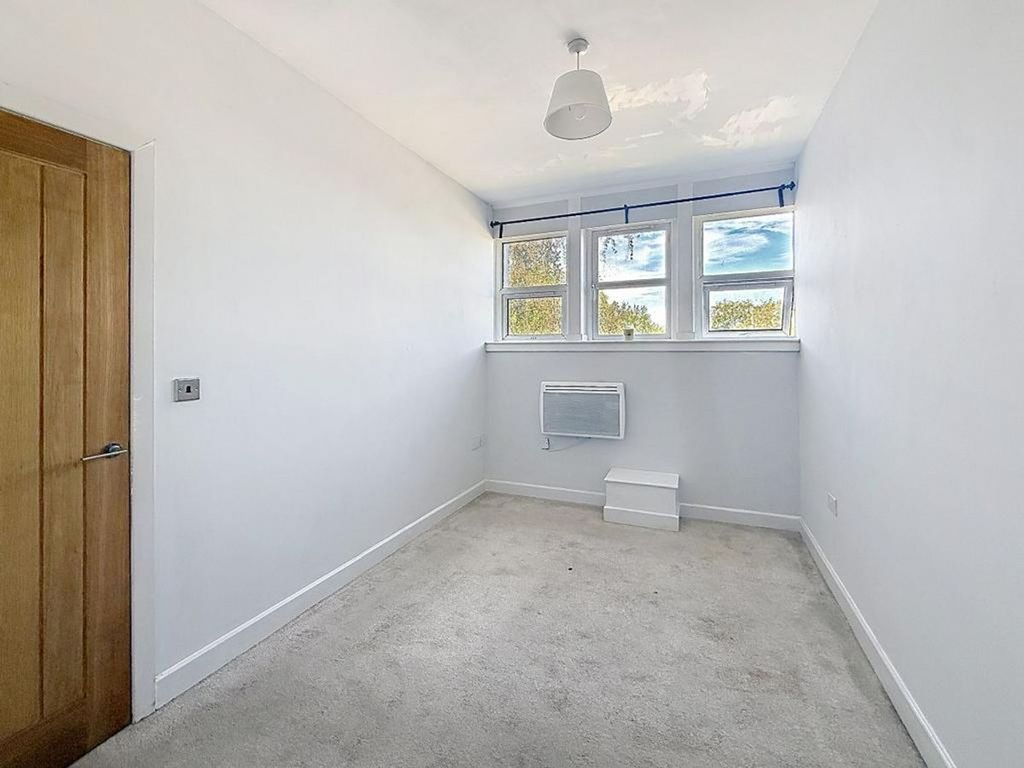 Property photo 3 of 7 Bedroom