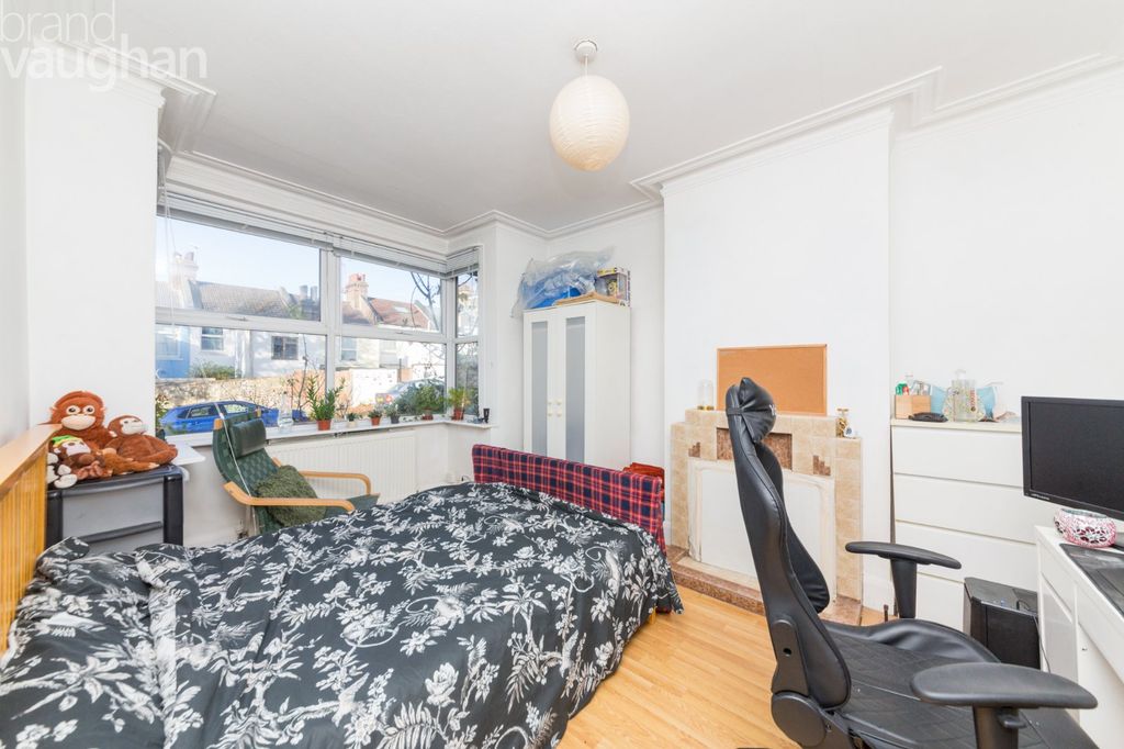 Property photo 3 of 9 Picture No. 20