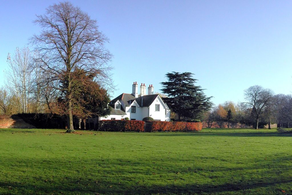 Property photo 2 of 19