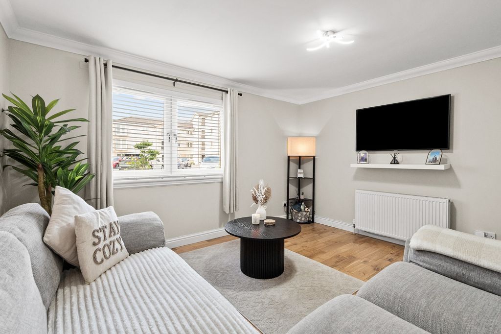 Property photo 2 of 21 4452582