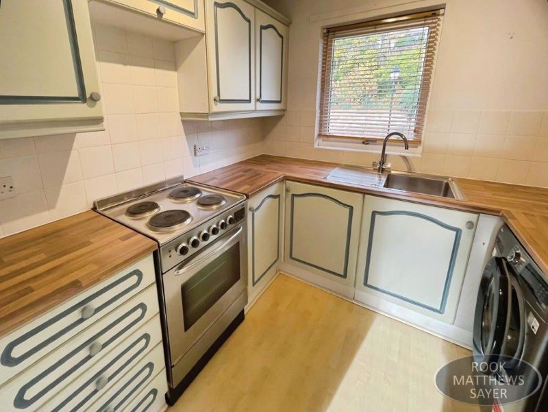 Property photo 2 of 11 Photo 7