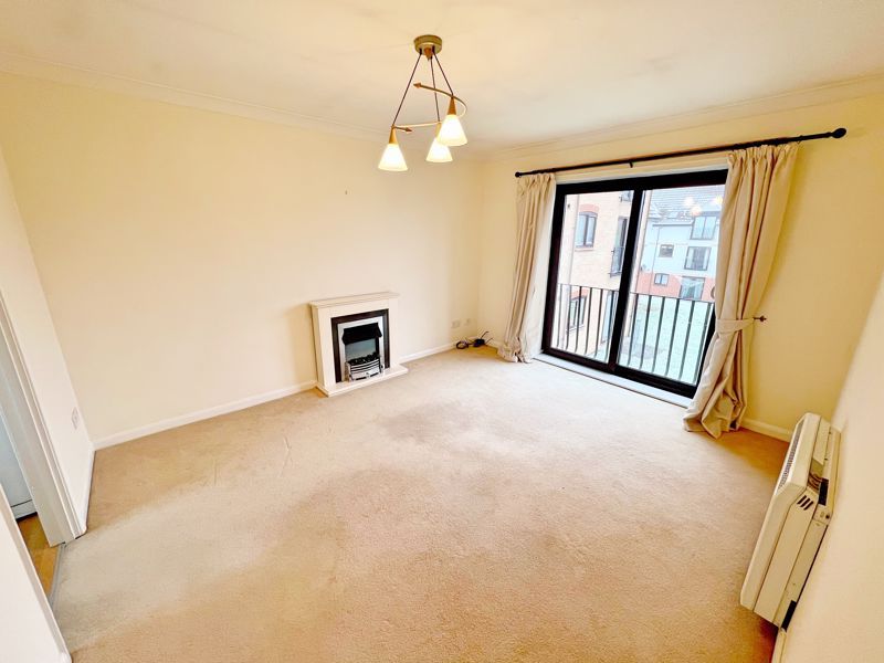 Property photo 2 of 7 Lounge