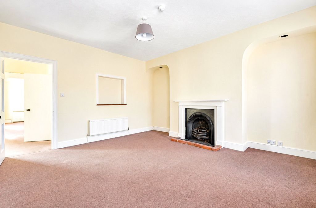 Property photo 2 of 11 Picture No. 21