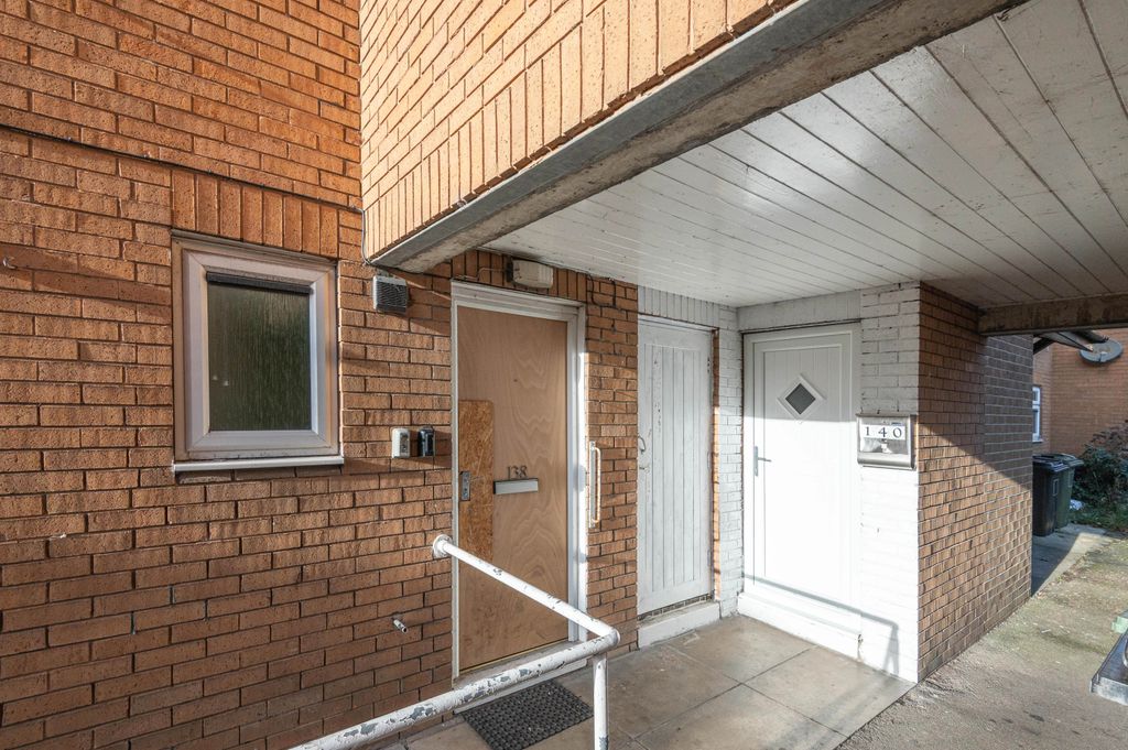 Additional image 14 of 2 bed flat for saleHeckmondwike Road, Dewsbury WF13