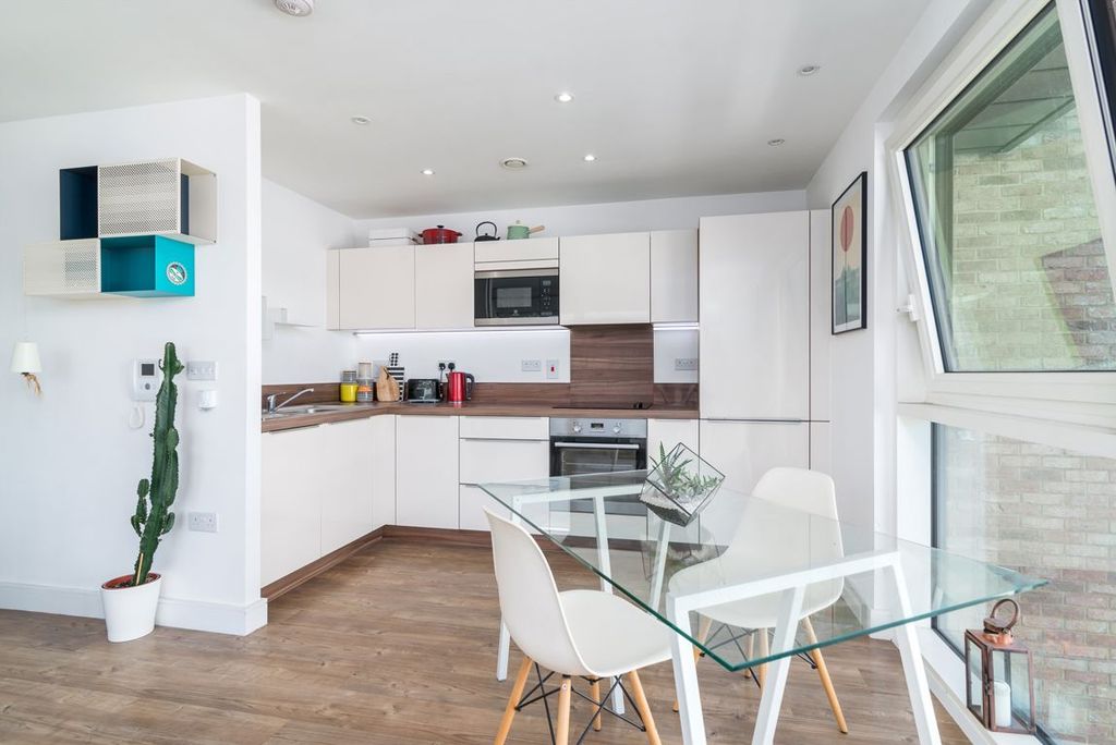 Property photo 3 of 7