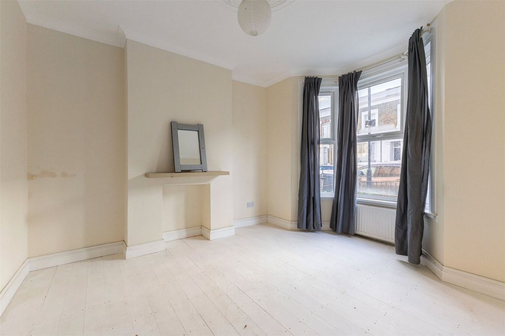 Property photo 2 of 19 Picture No. 07