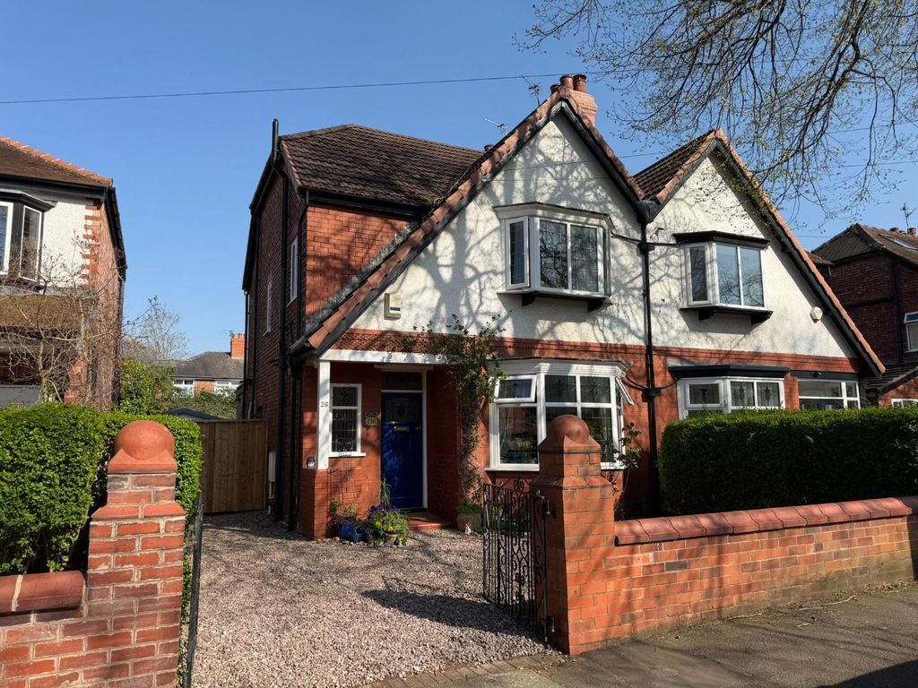 Property photo 1 of 32