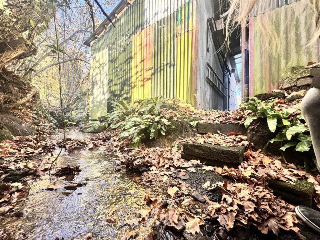 Property photo 2 of 30