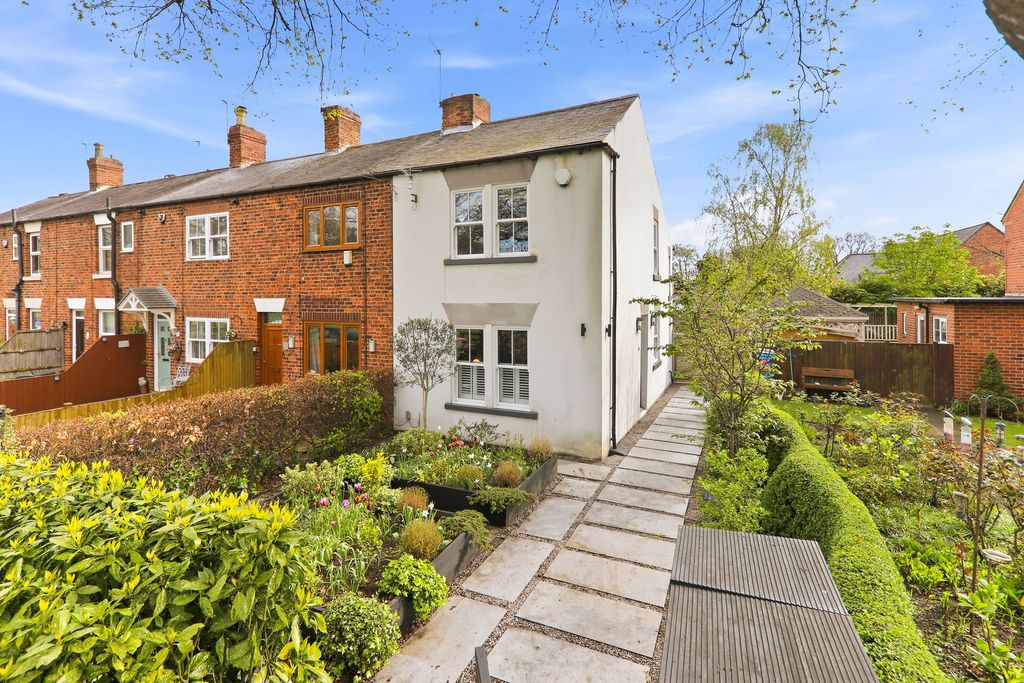 Property photo 1 of 27