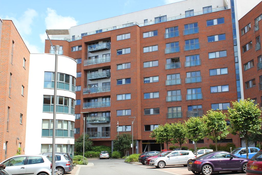 Property photo 2 of 13