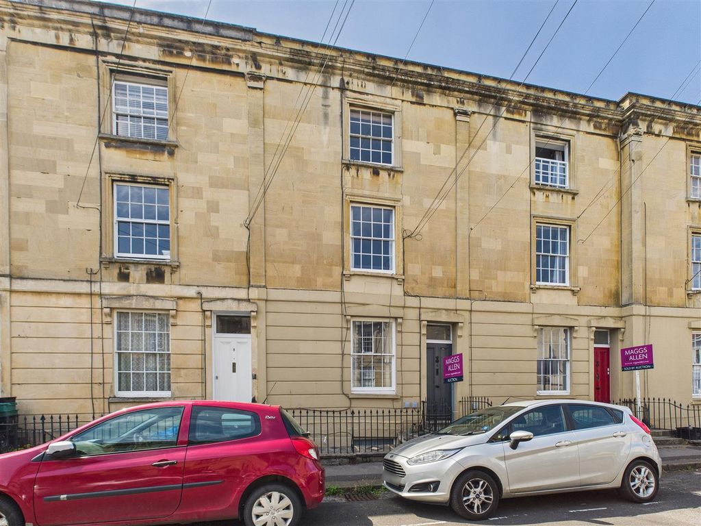 Property photo 1 of 16 1 - Block Of Flats For Auction, Kingsdown, Bristol