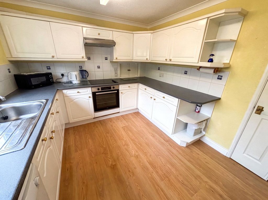 Property photo 3 of 17 Picture No. 36