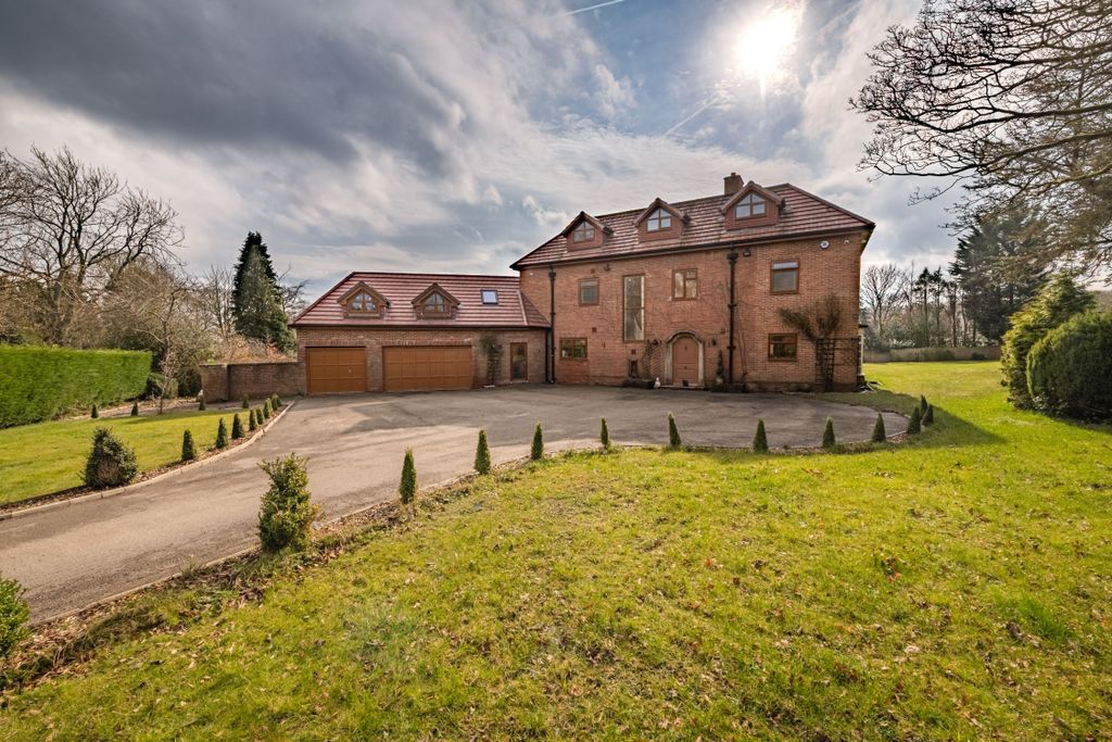 Property photo 1 of 33
