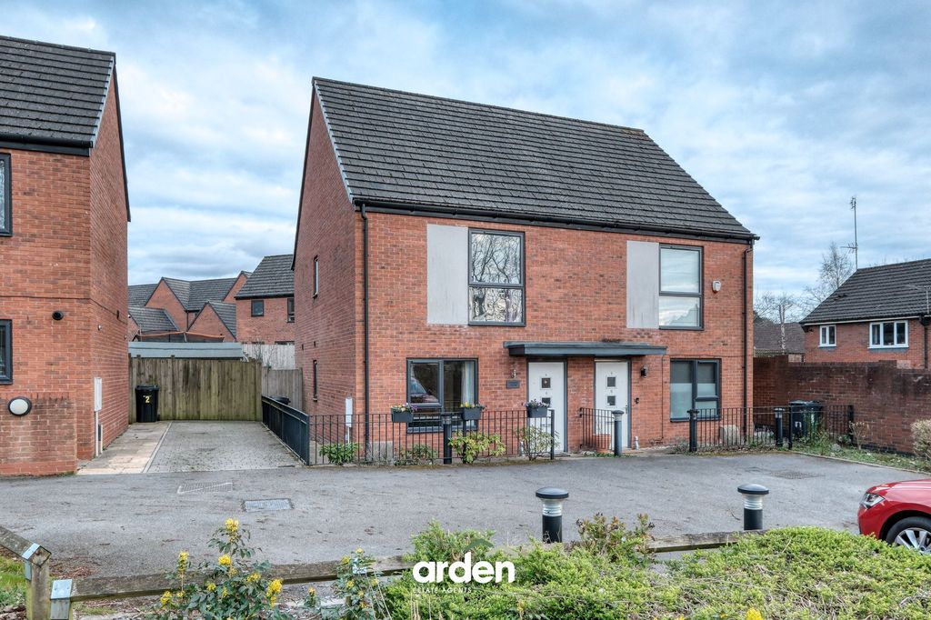 Property photo 1 of 11