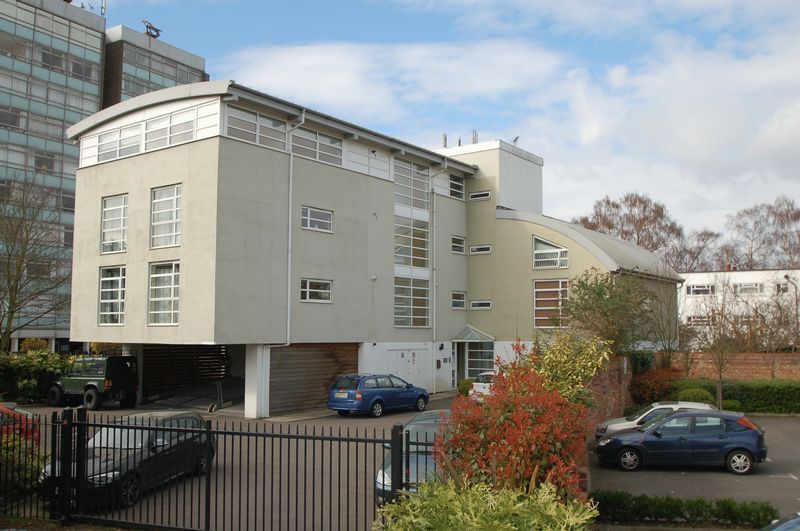 Property photo 1 of 7 Photo 7