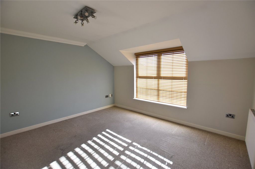 Property photo 2 of 13 Picture No. 31