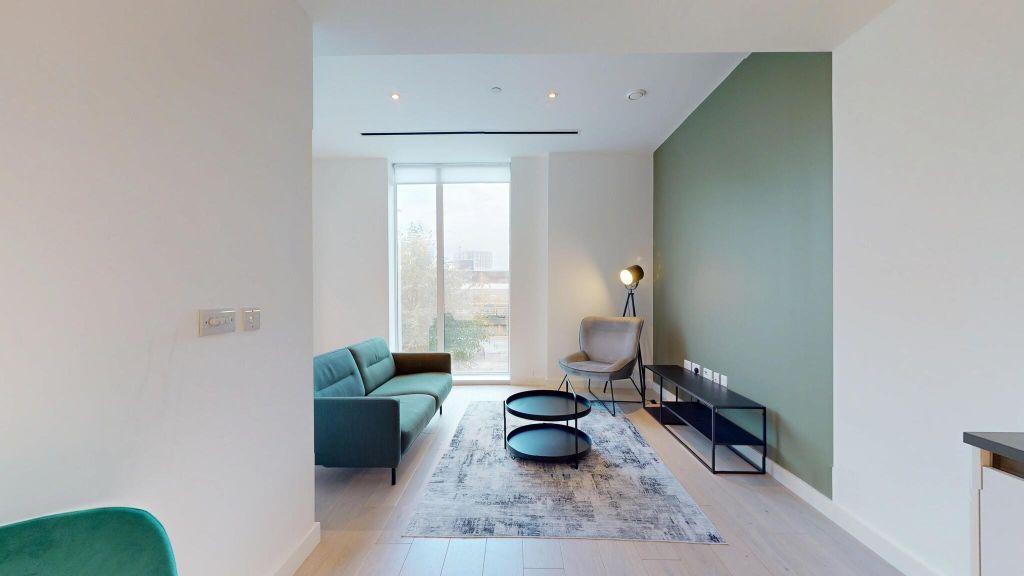 Property photo 2 of 21