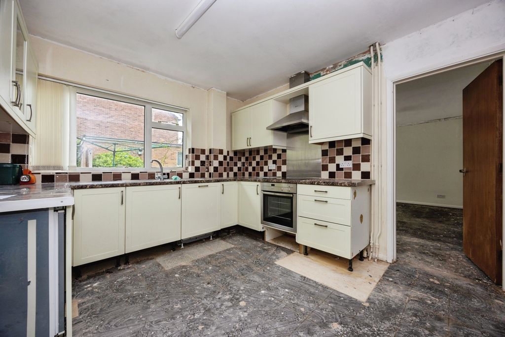 Property photo 2 of 20 Pbox-Img.Jpg