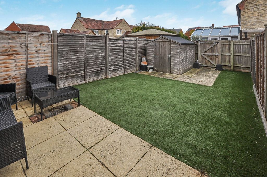 Property photo 2 of 9