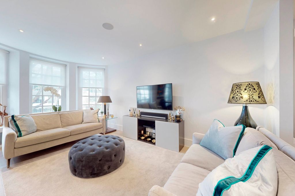 Property photo 3 of 10 Picture No. 09