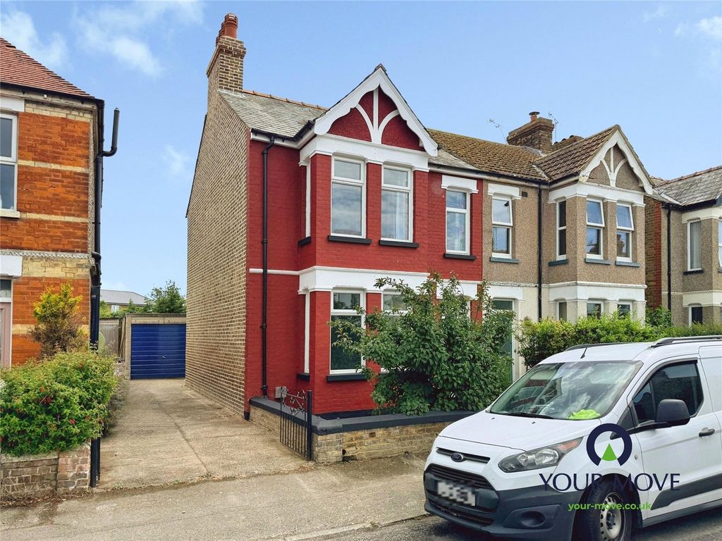 Property photo 1 of 17 External