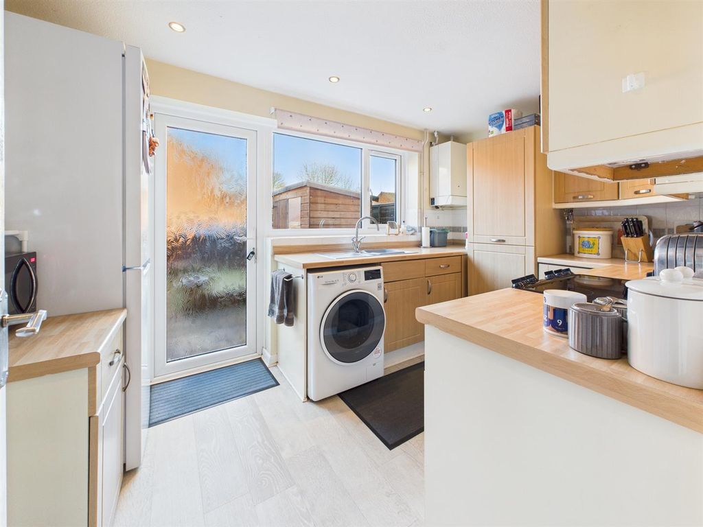 Property photo 2 of 9 Cam05510G0-Pr0123-Still007.Jpg