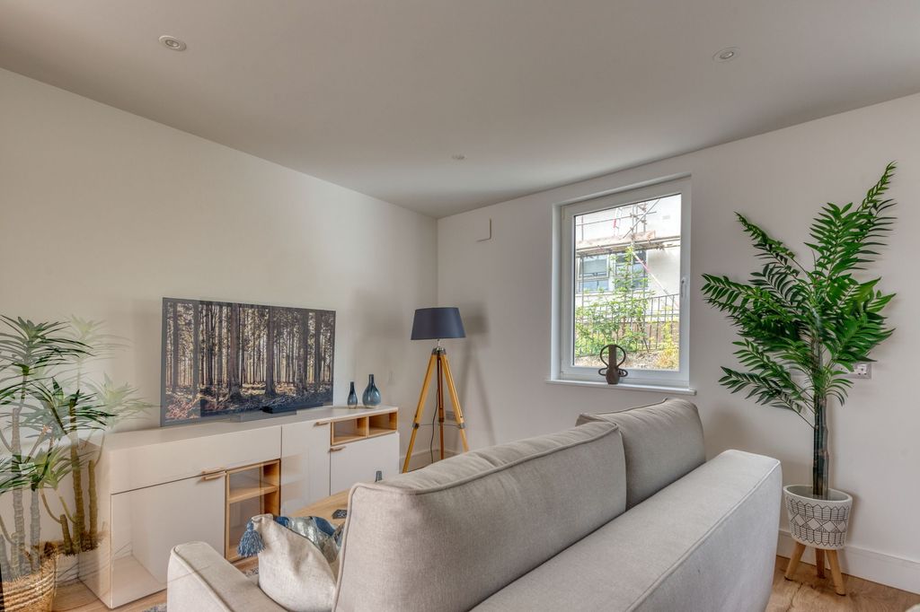 Additional image 20 of 2 bed flat for sale6 Apex Apartments, St Helier JE2