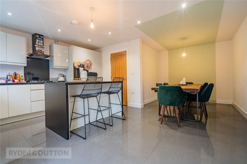 Property photo 3 of 22 Kitchen Diner