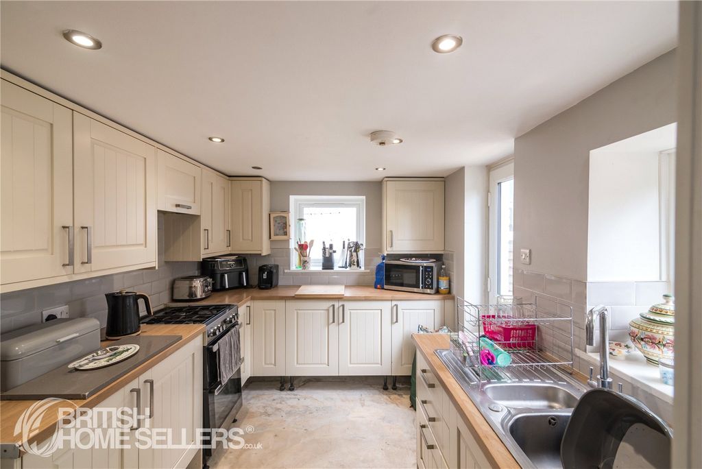 Property photo 2 of 12 Picture No. 03
