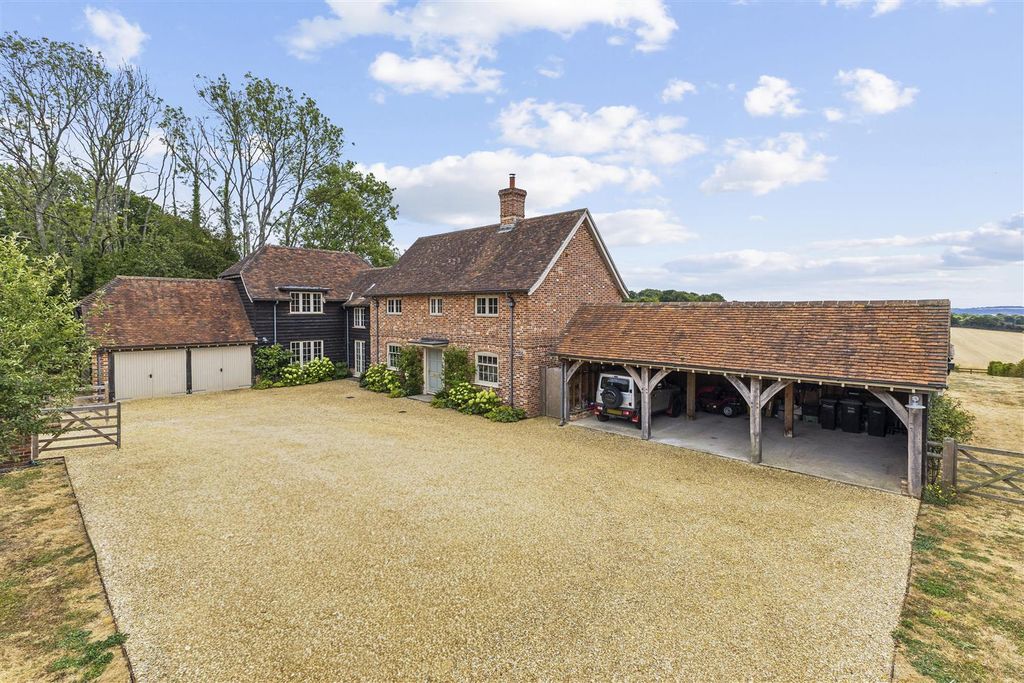 Property photo 1 of 20 Kings Croft