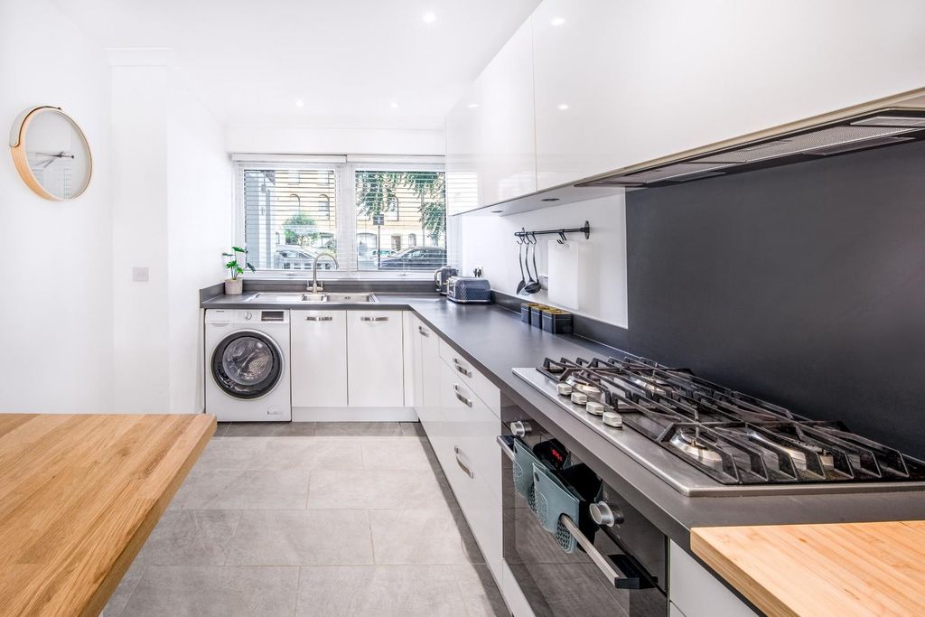 Property photo 3 of 16 _73A1357-Hdr.Jpg