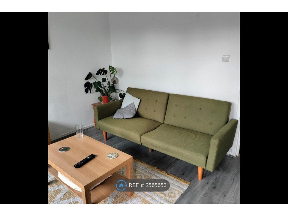 Property photo 3 of 24 Living Room