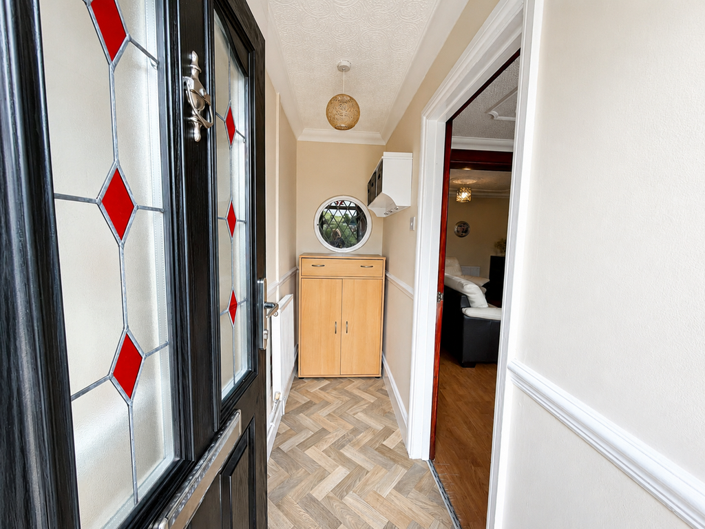 Property photo 2 of 22 Hallway