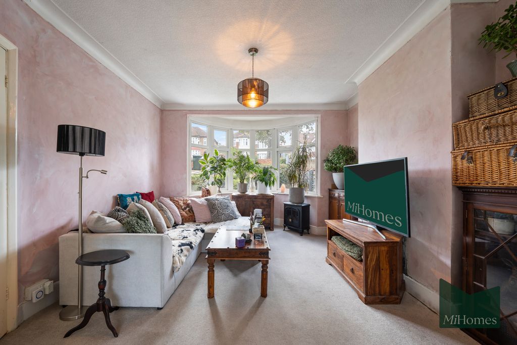 Property photo 2 of 17
