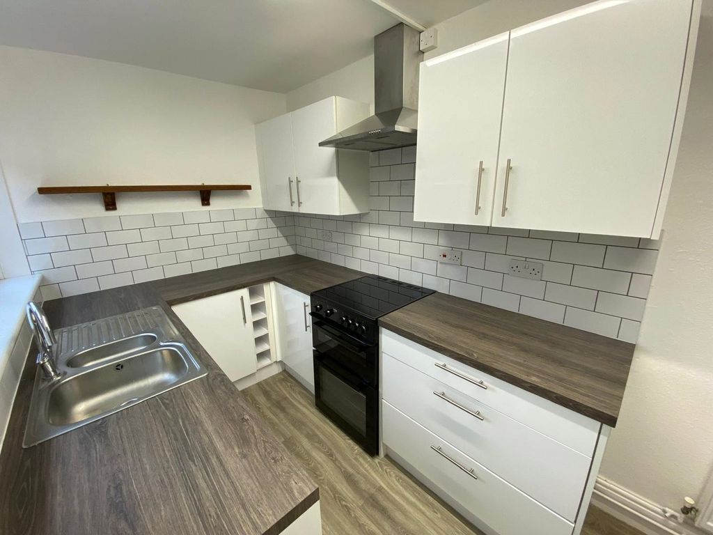 Property photo 2 of 10 Picture No. 05