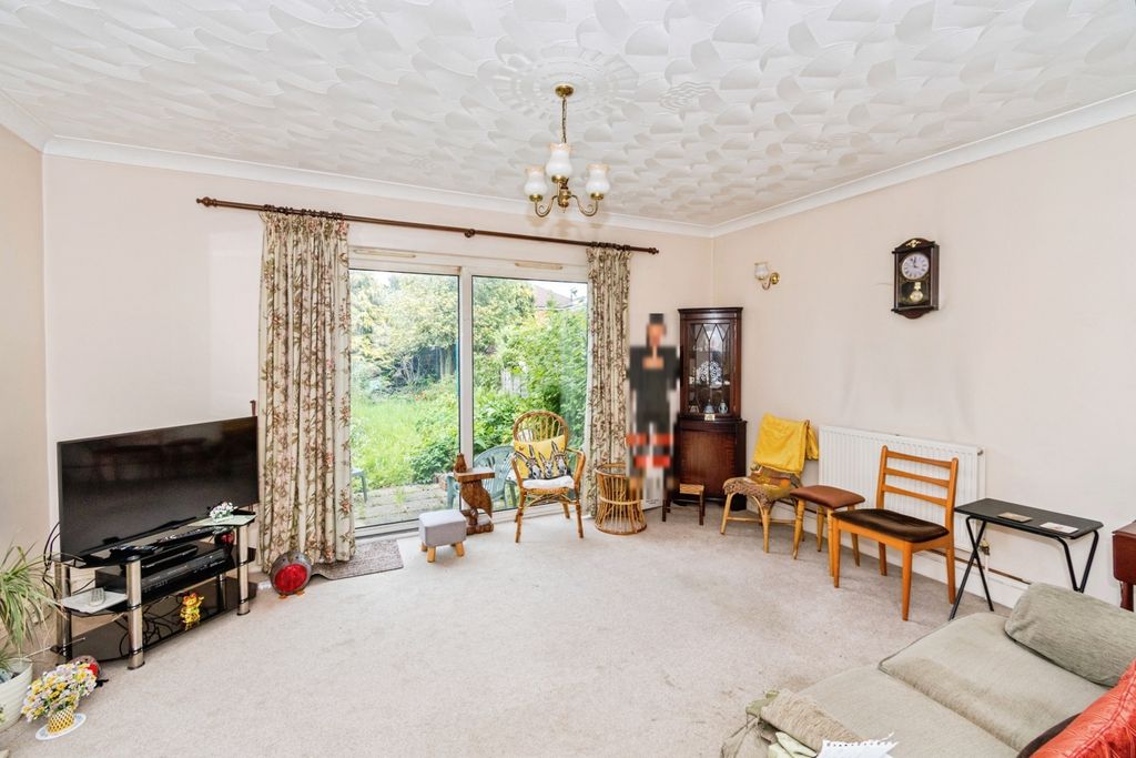 Property photo 2 of 18 Pbox-Img.Jpg