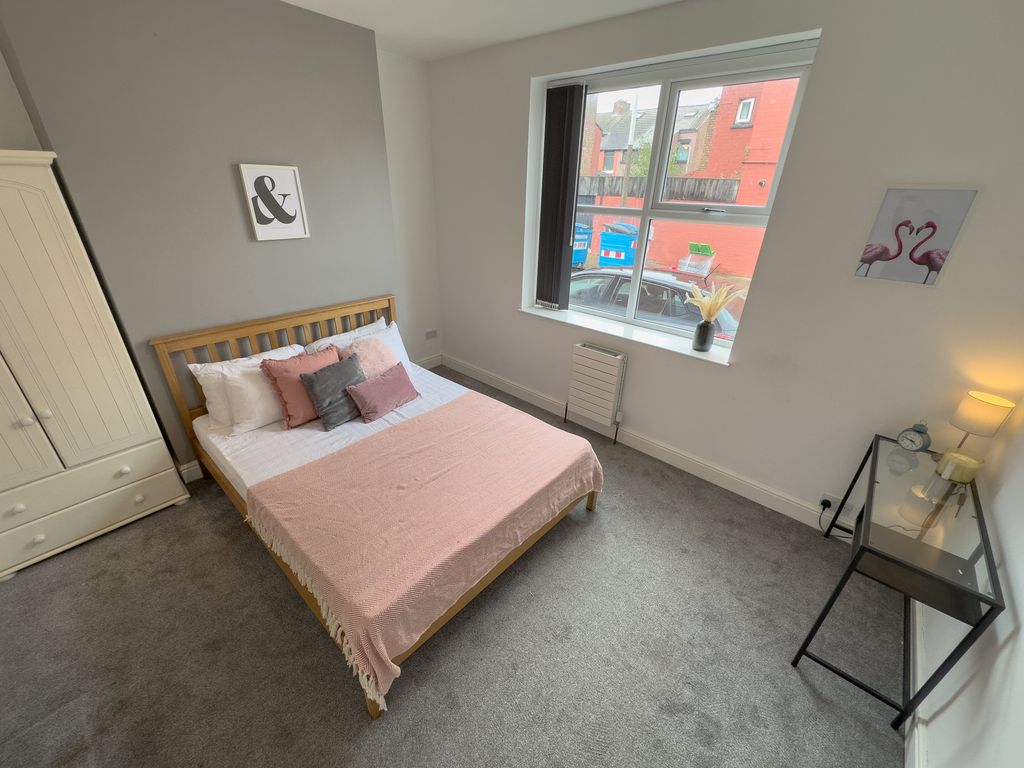 Property photo 3 of 13 2