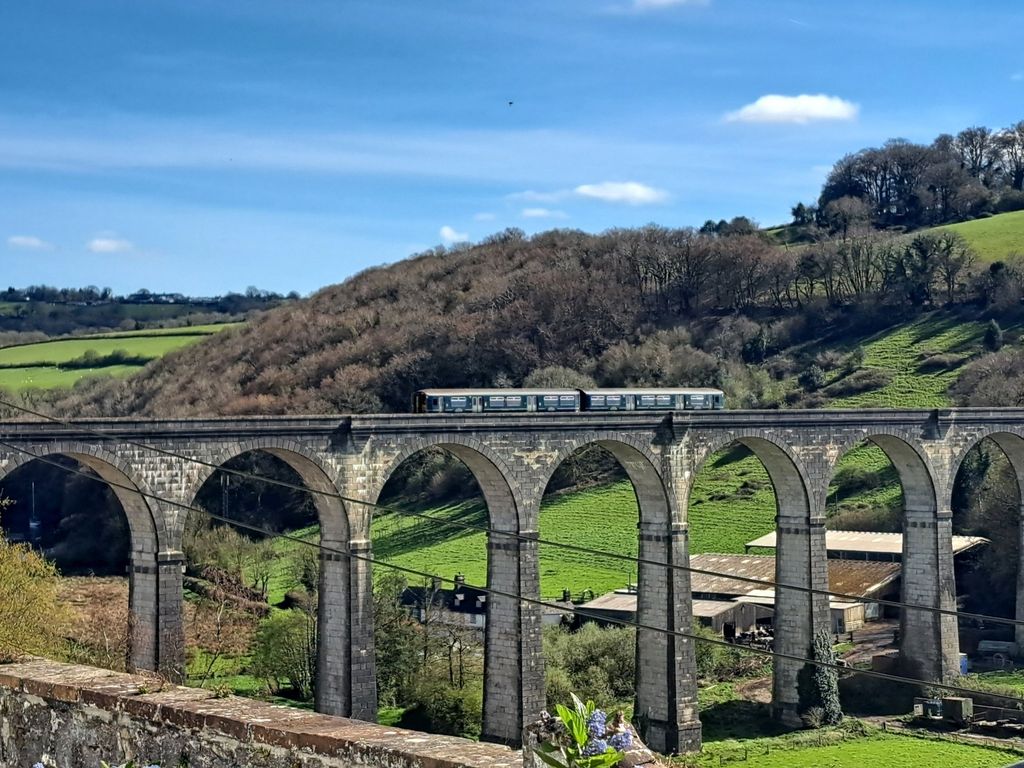 Property photo 2 of 17 Picture No. 29