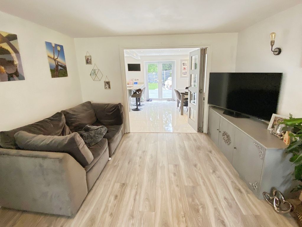 Property photo 3 of 13 Pbox-Img.Jpg