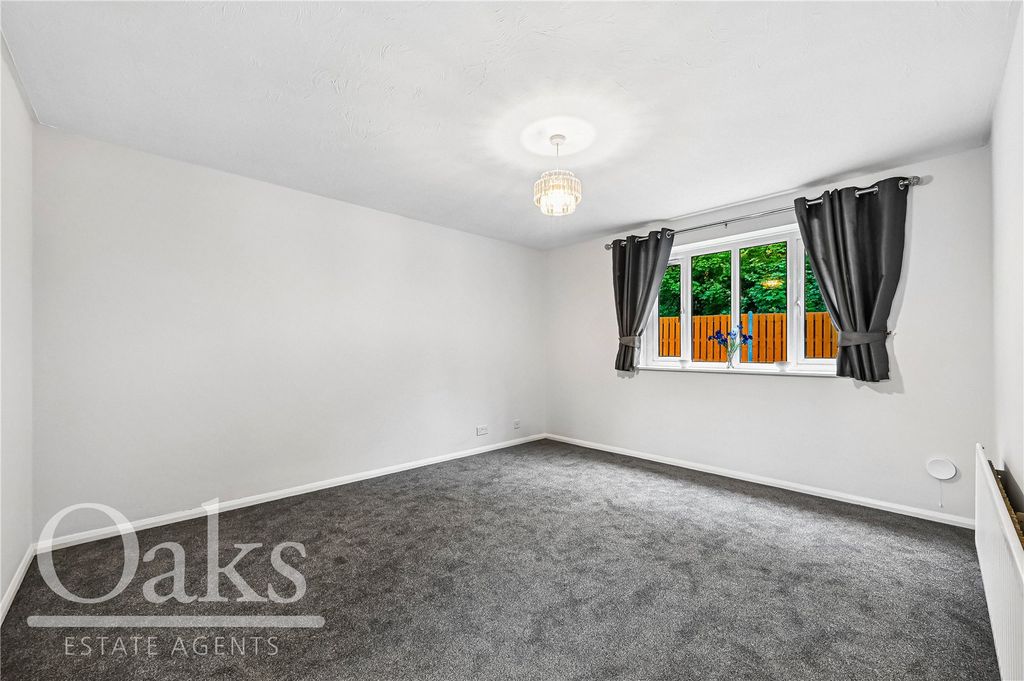 Property photo 3 of 8 Picture No. 05