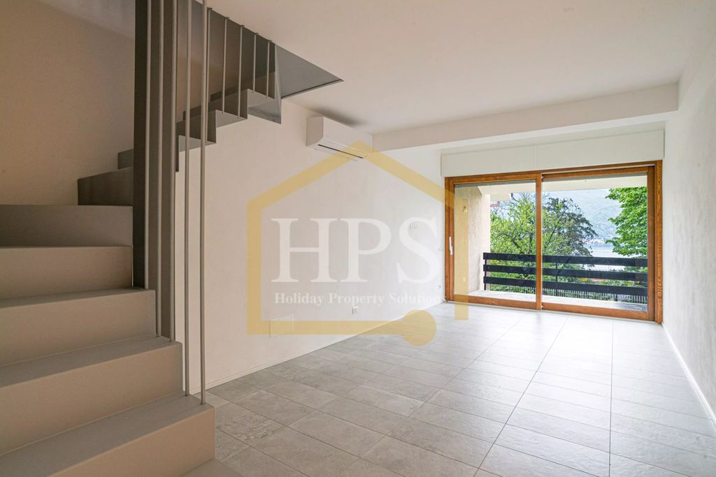 Property photo 2 of 22 The Lake Como Villa-Logo Via Rodoni 2 Plesio